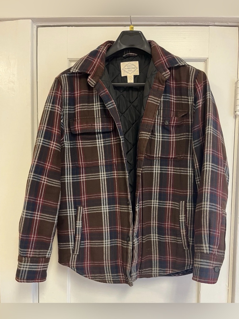 St. John’s Bay Quilted Lined Flannel Jacket Mens Medium Red, Brown Plaid shacket